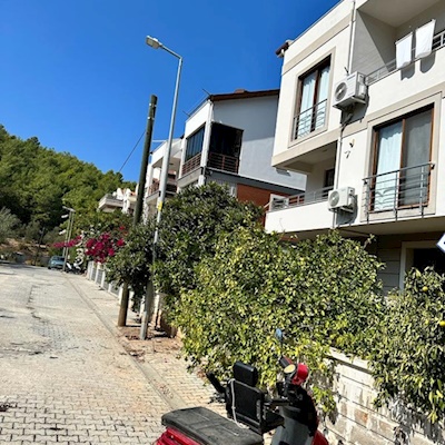 Satılık 2+ 1 ara kat daire fethiye deliktaş mahallesinde